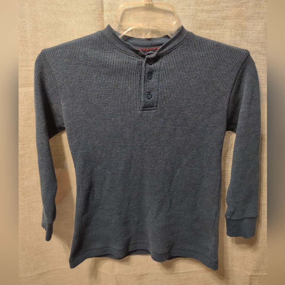 Old Navy Blue Boy Long Sleeves Thermal Size small (3 Front Buttons)